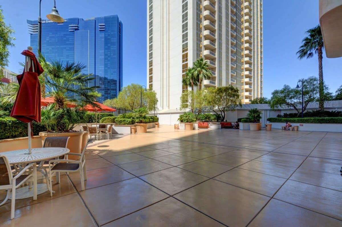 Mgm Signature-20-609 Strip View Jacuzzi Studio لاس فيغاس المظهر الخارجي الصورة